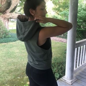 Sleeveless hoodie